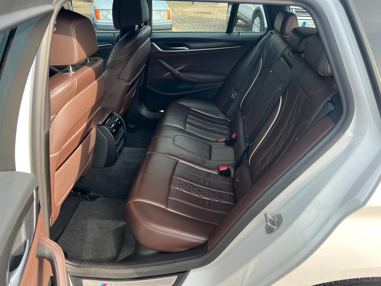 BMW 540 d Touring mhev 48V xdrive Msport