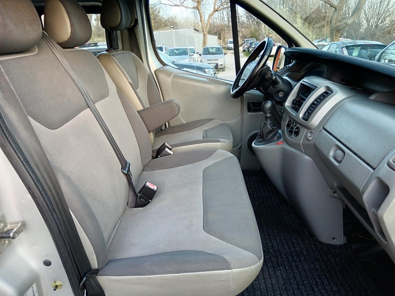 Renault Trafic 2.0 DCI 115CV 6 POSTI COMBI