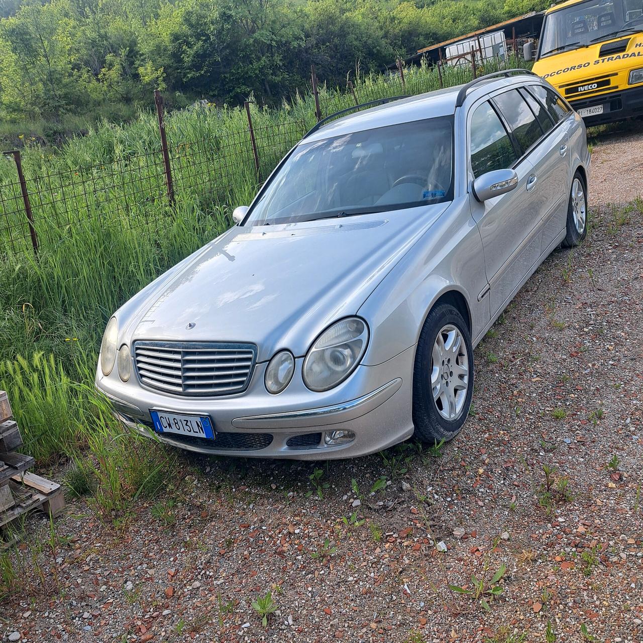 Mercedes-benz E 270 Mercedes Classe 270Cdi cambio manuale 6marce Autocarro 5posti motore da sostituire/ o per ricambi