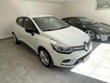 RENAULT Clio dCi 8V 90 CV Start&Stop 5 porte Energy Duel