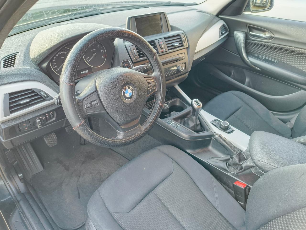 Bmw 118 118d 5p. Urban