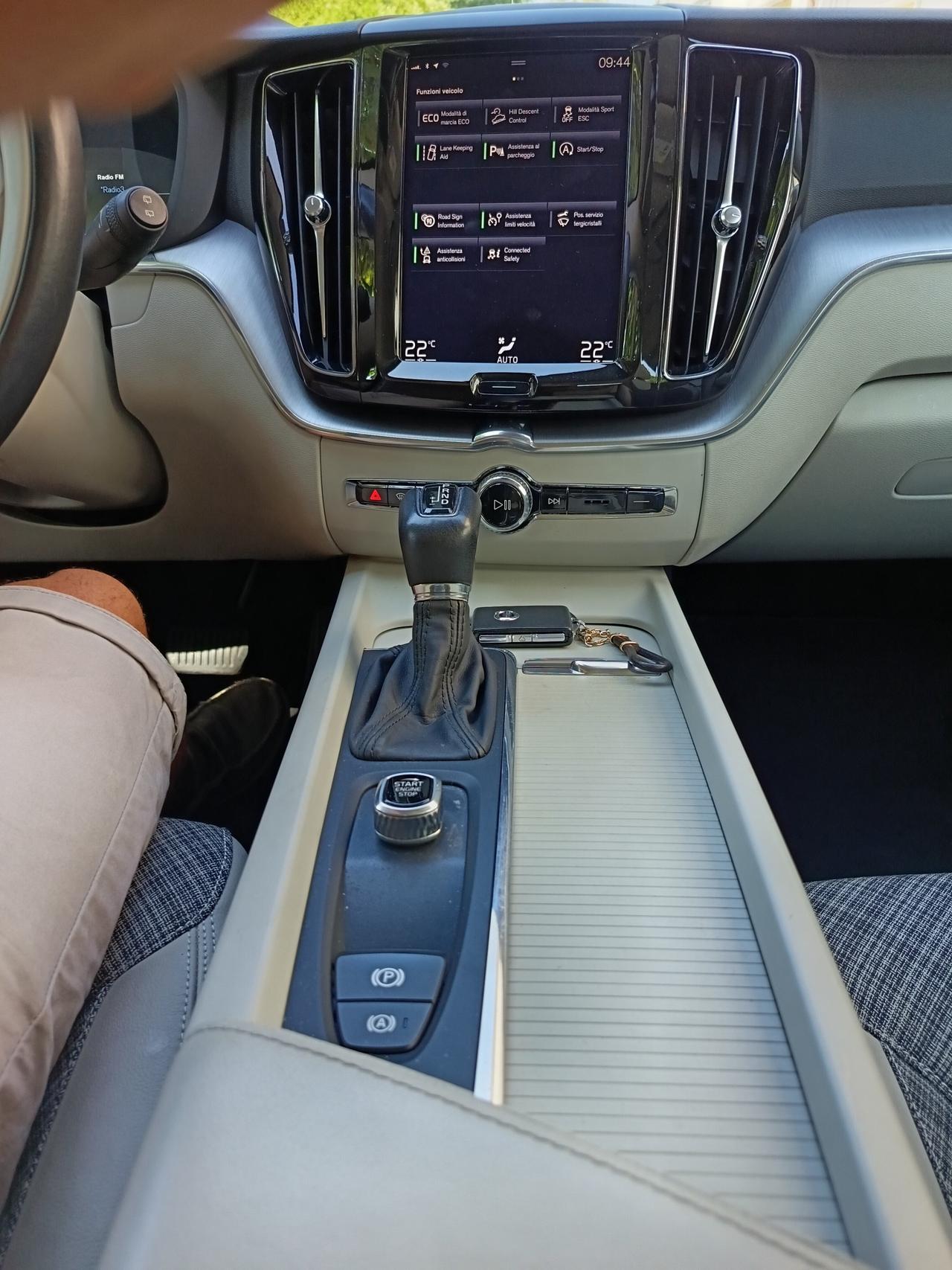 VOLVO XC60 D4 AWD Business ProMMo