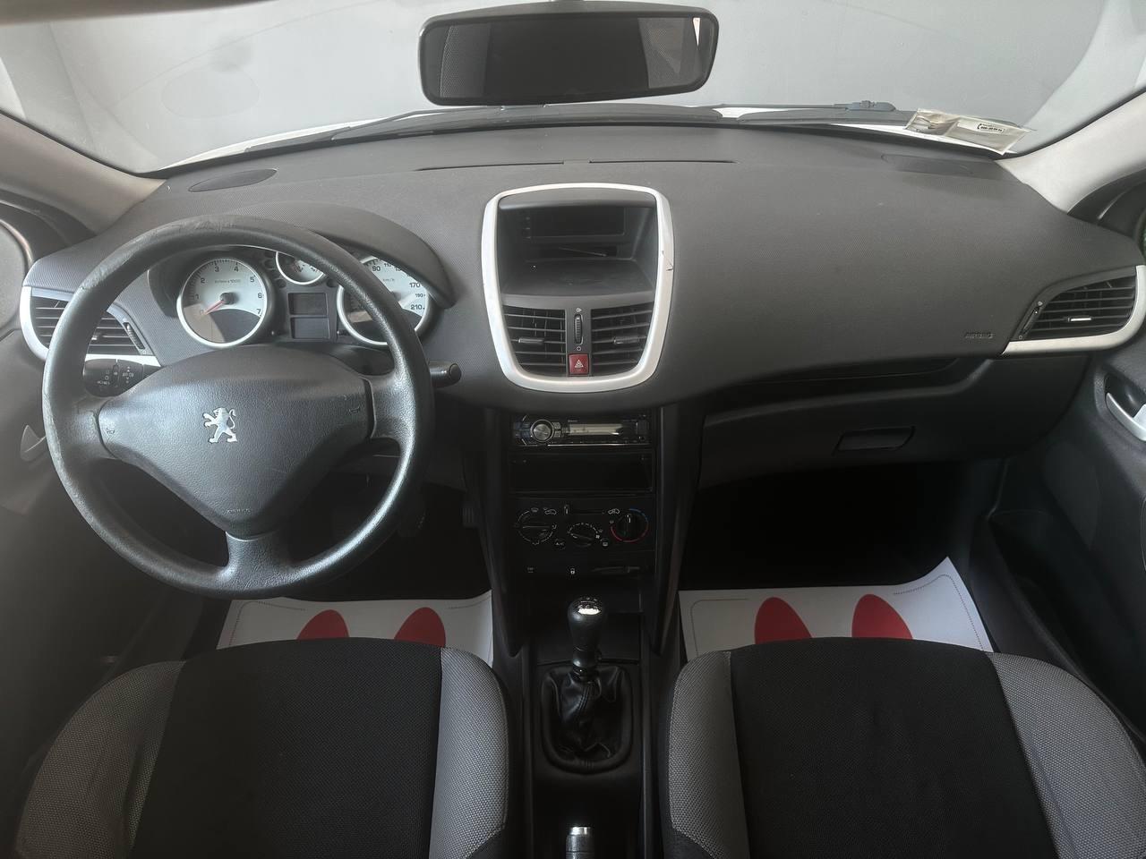 Peugeot 207 - 1.4 | 74 CV - GPL VALIDO 2034