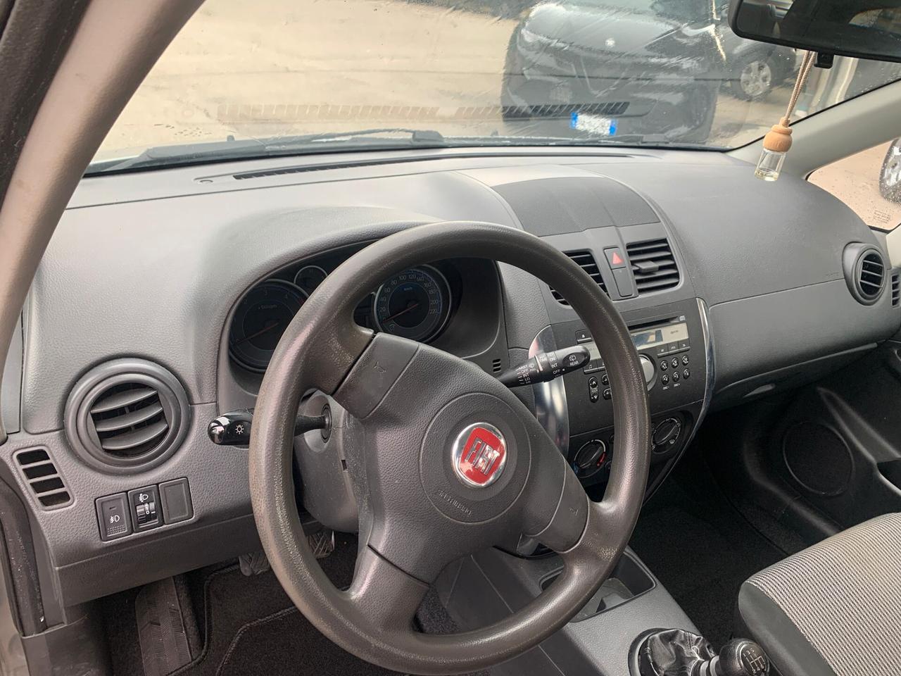 Fiat Sedici 4x4 inseribile tdi -2008- 230000 km tagliandata in buonissime condizioni