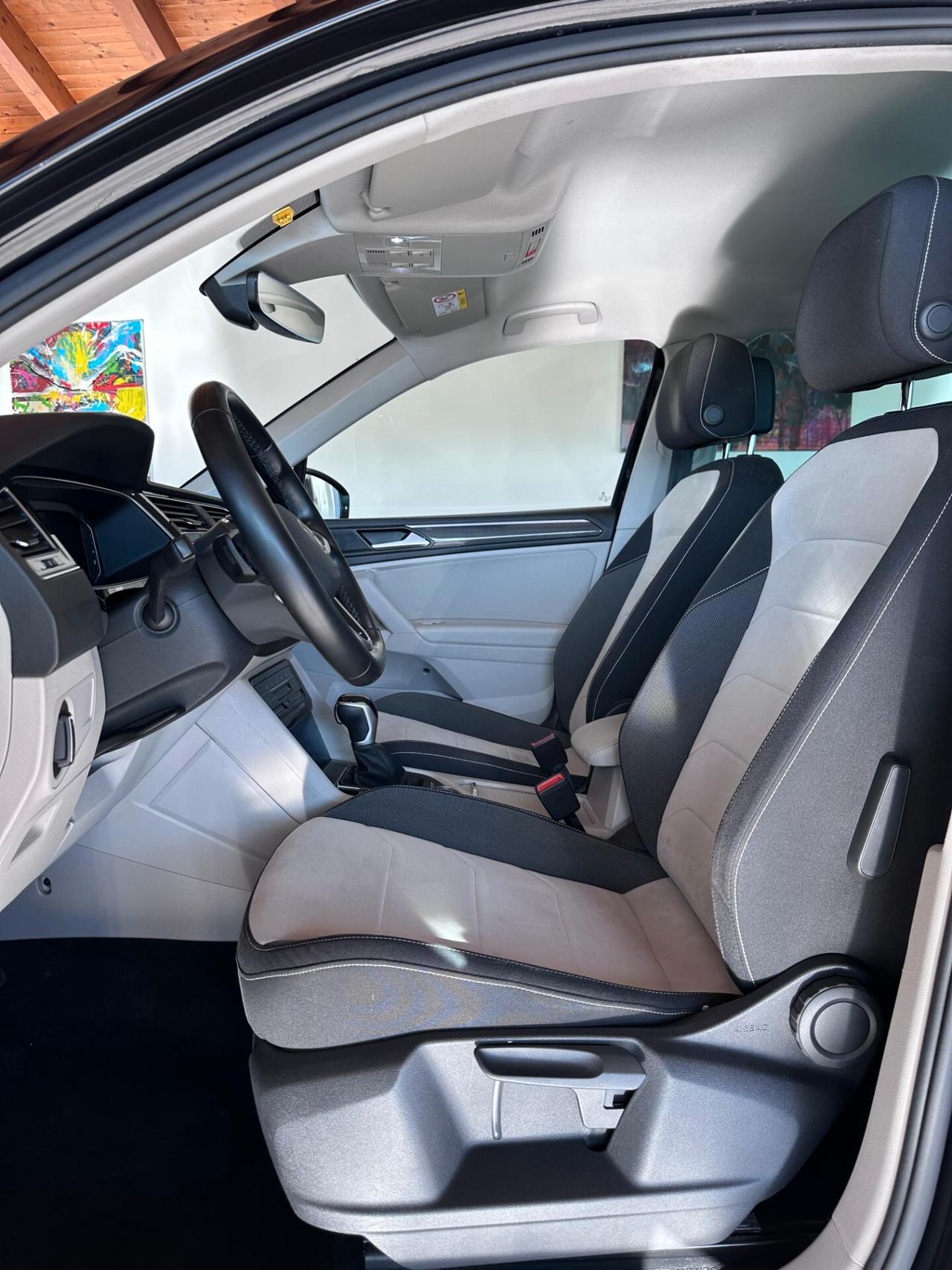 Volkswagen Tiguan 2.0 TDI 200 CV SCR DSG 4MOTION Elegance