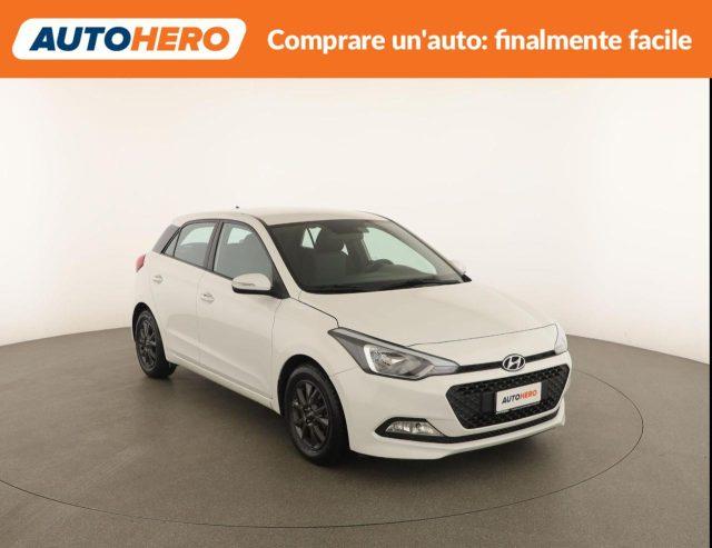 HYUNDAI i20 1.2 84 CV 5 porte Blackline