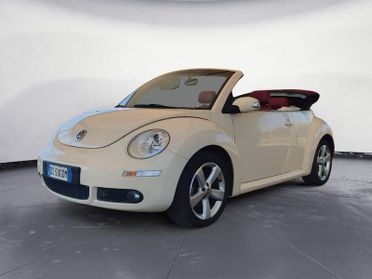 Volkswagen New Beetle New Beetle Cabrio 1.6 limited Red Edition