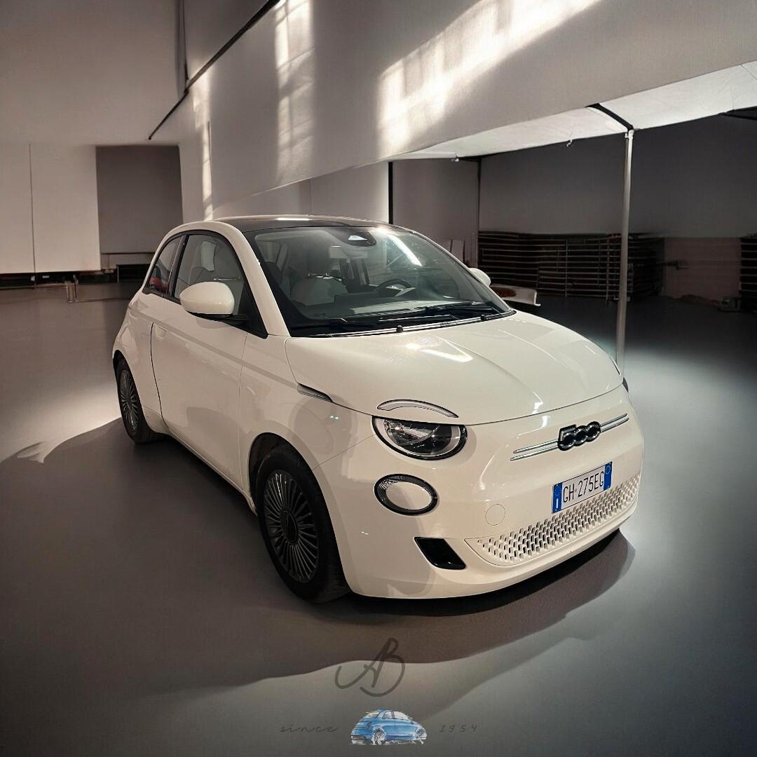 Fiat 500 500e Berlina 42 kWh Icon