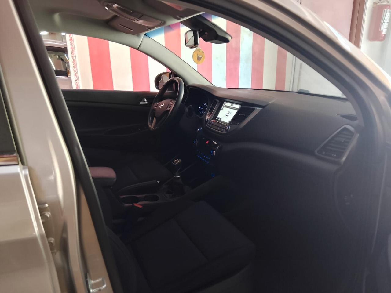 HYUNDAI TUCSON 1.7 CRDI 2018 UNIPRO