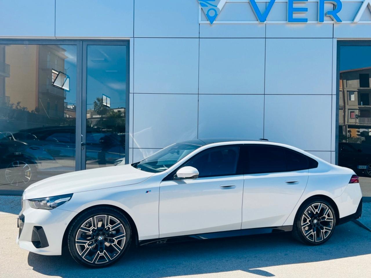 Bmw 520d 48V xDrive Msport - ANTICIPO €12.900 noleggio no scoring