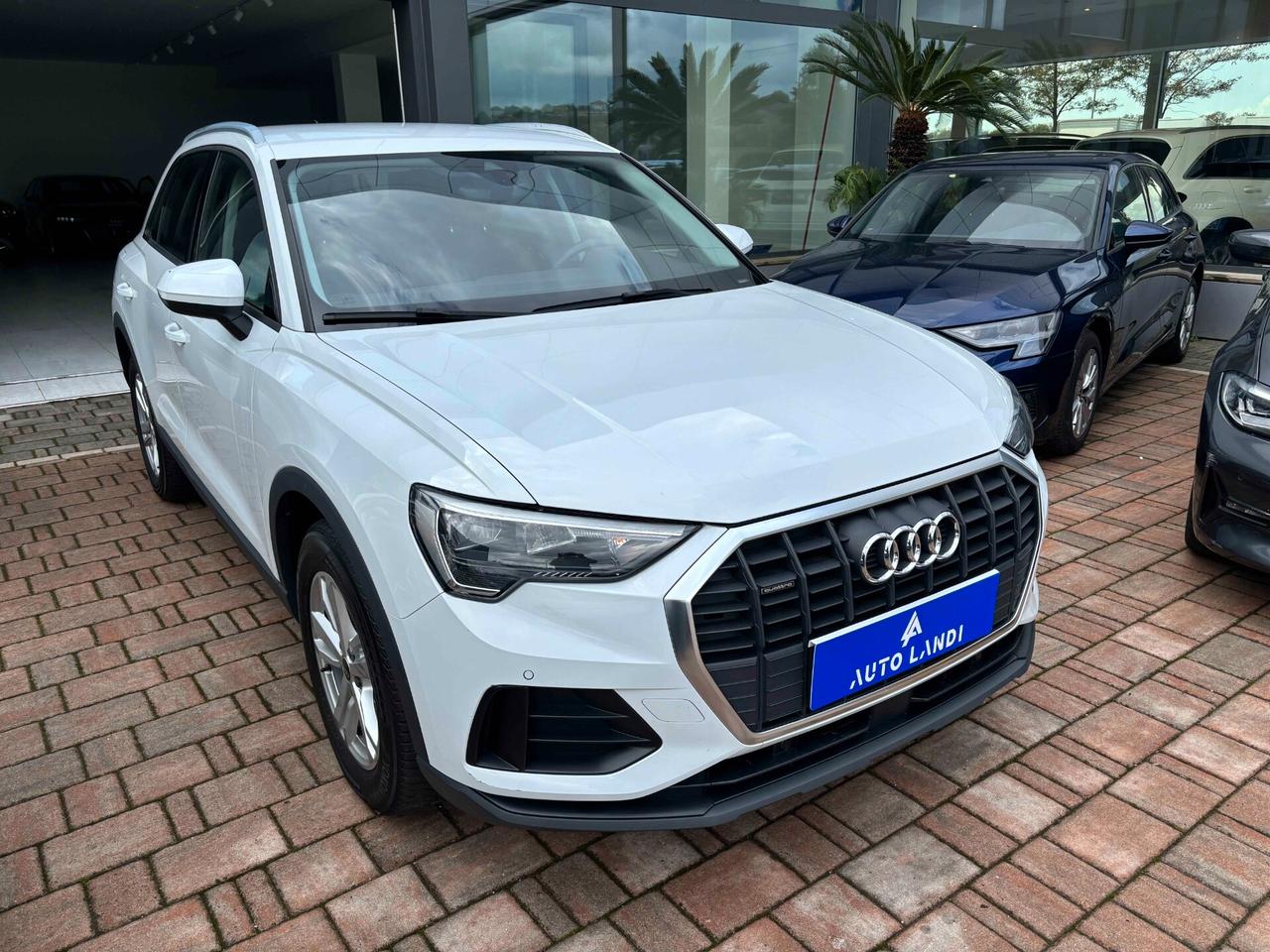 Audi Q3 35 TDI quattro S tronic Business
