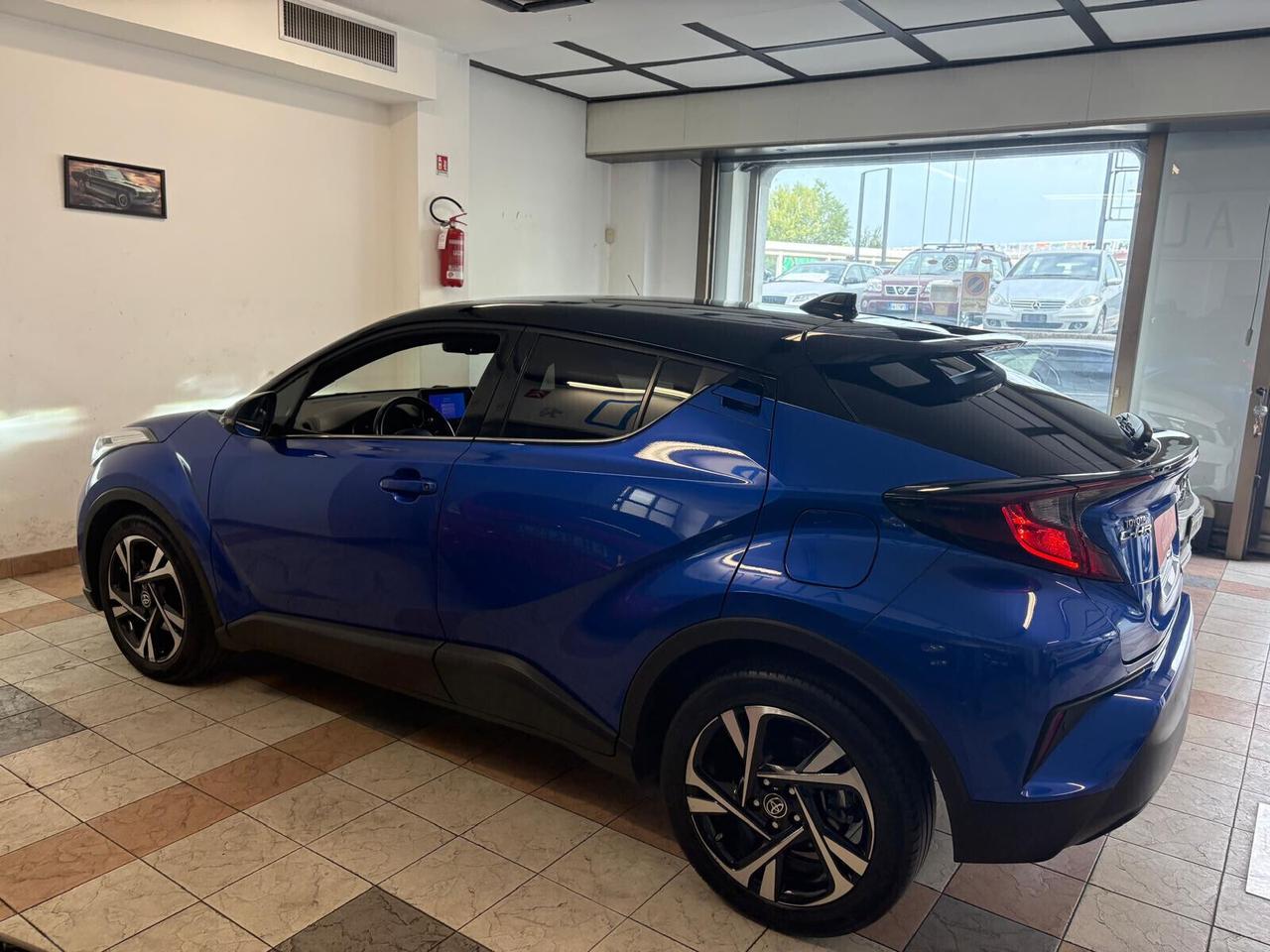 Toyota C-HR 1.8 Hybrid E-CVT Trend