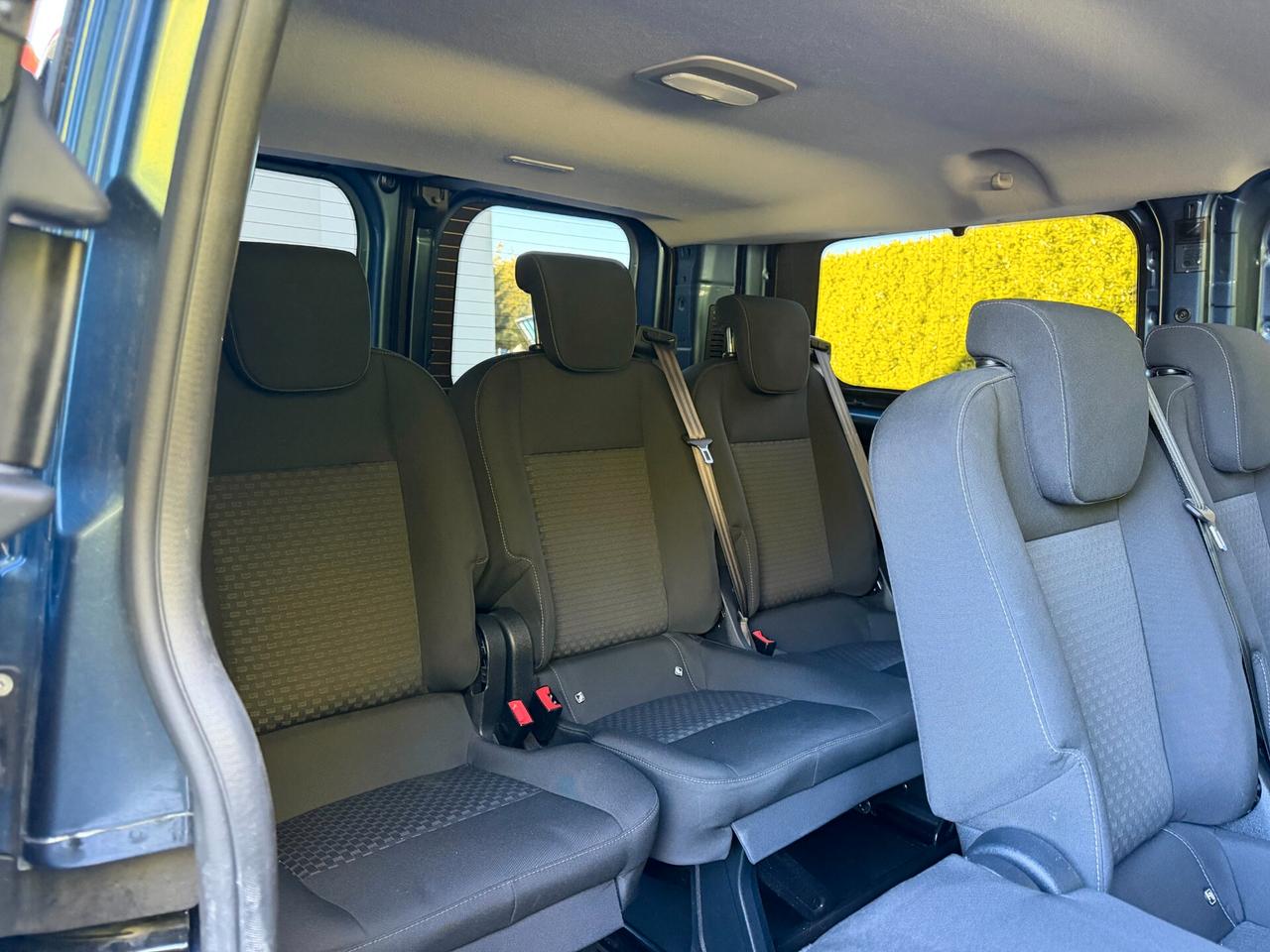 Ford Transit Custom 320 2.0 PL Combi Trend