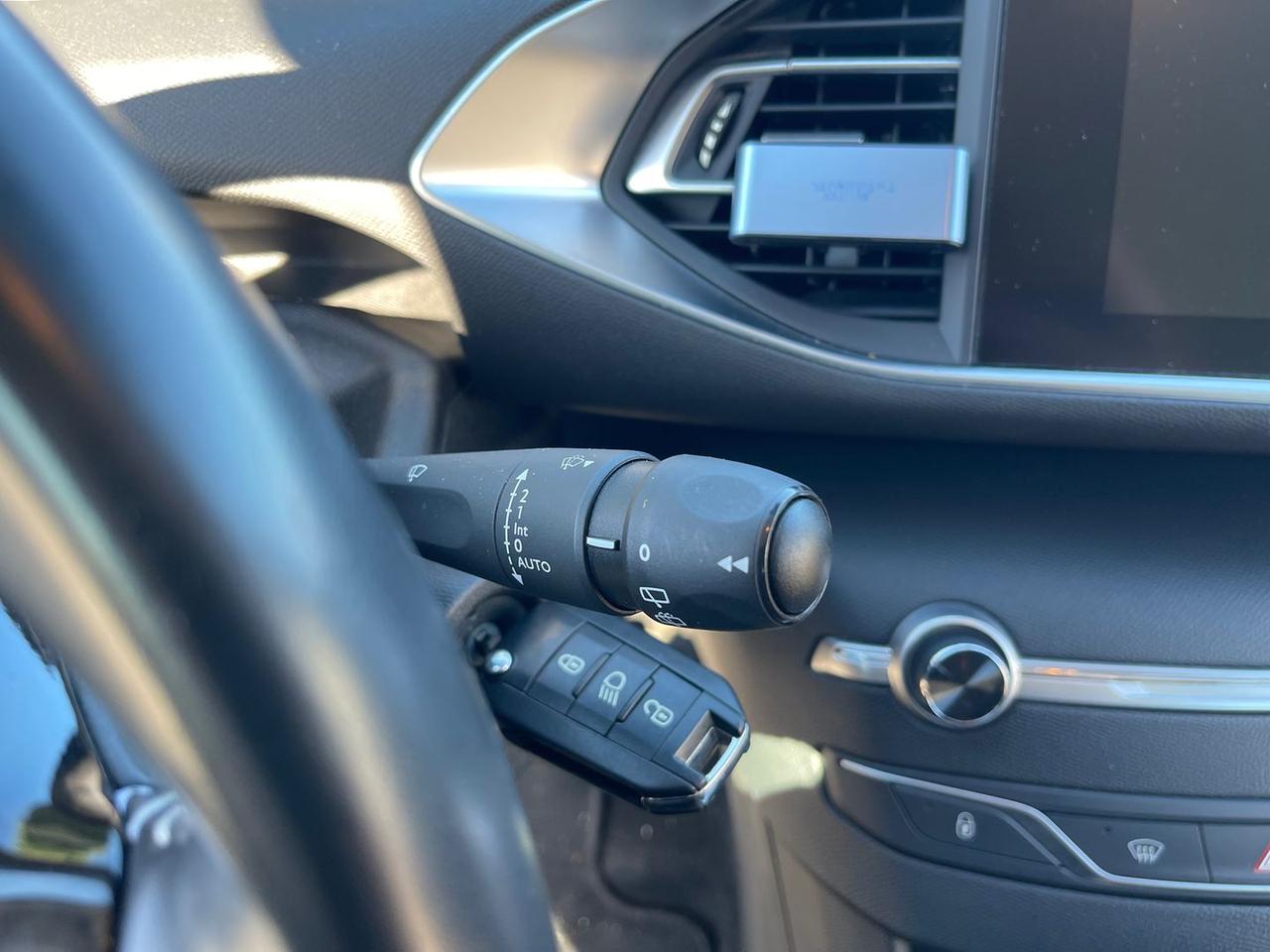 Peugeot 308 1.5 Blue HDI 100 Active #10305