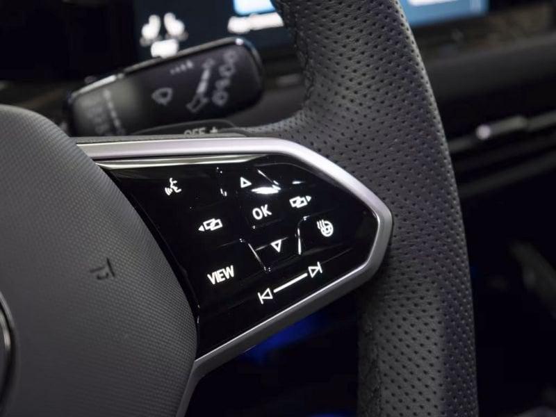 Volkswagen Golf 2.0 TDI GTD DSG MATRIX LED HARMAN KARDON CAMERA