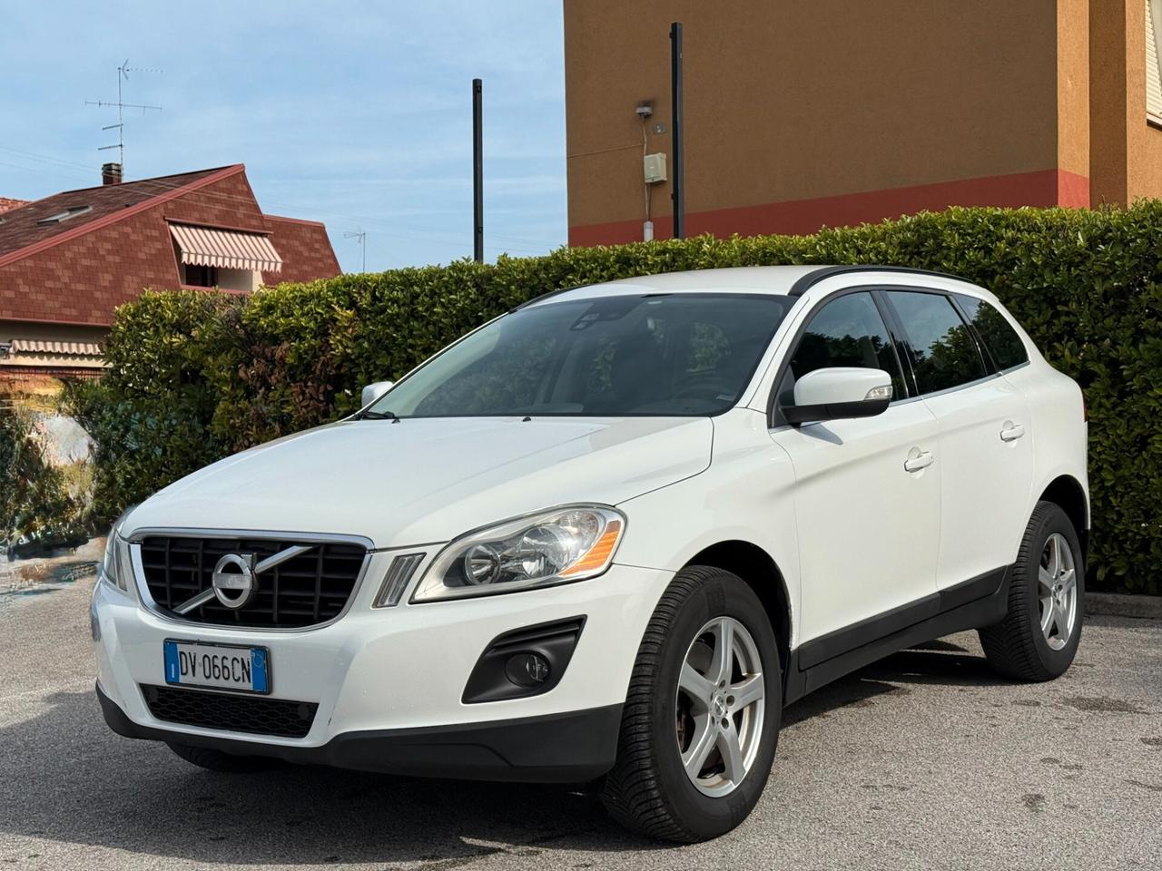 Volvo XC 60 XC60 2.4 D5 Summum