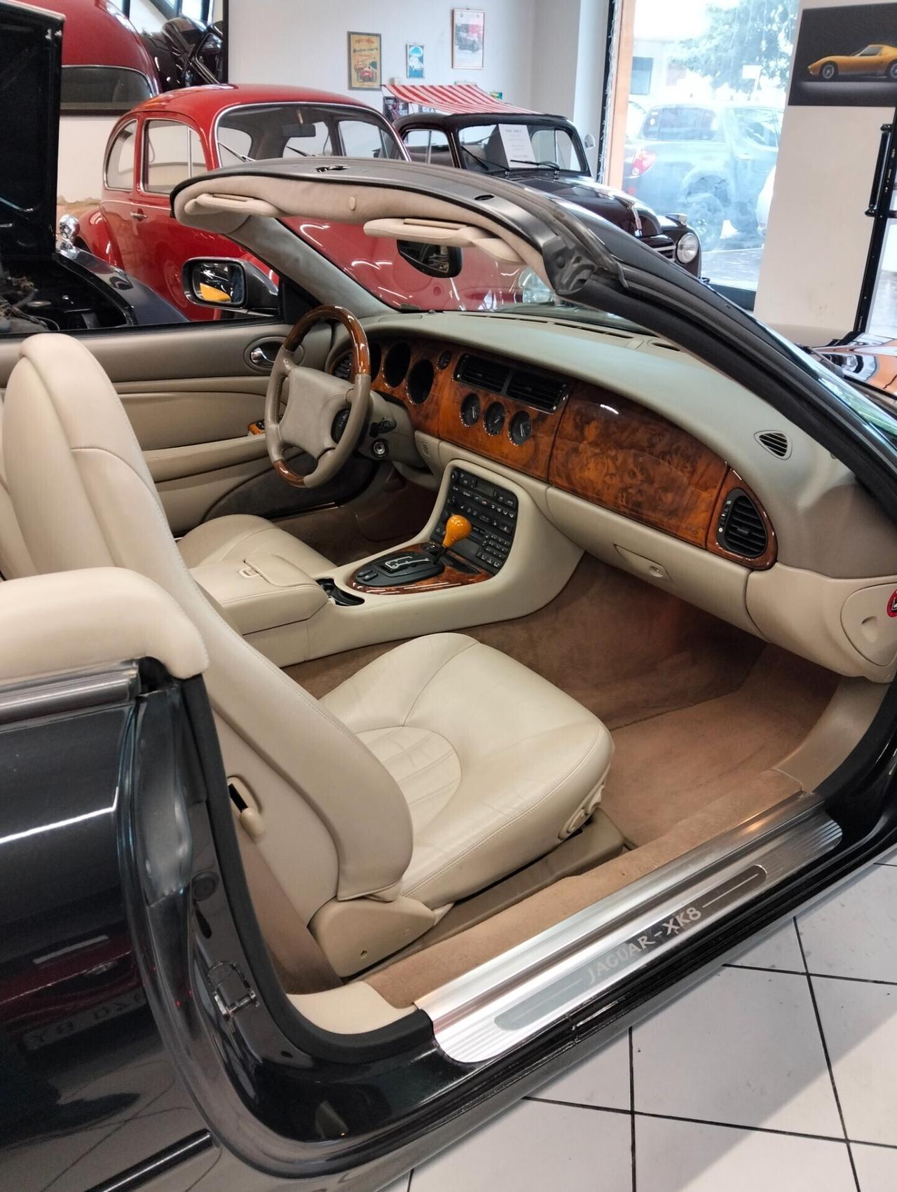 Jaguar XK8 Cabriolet
