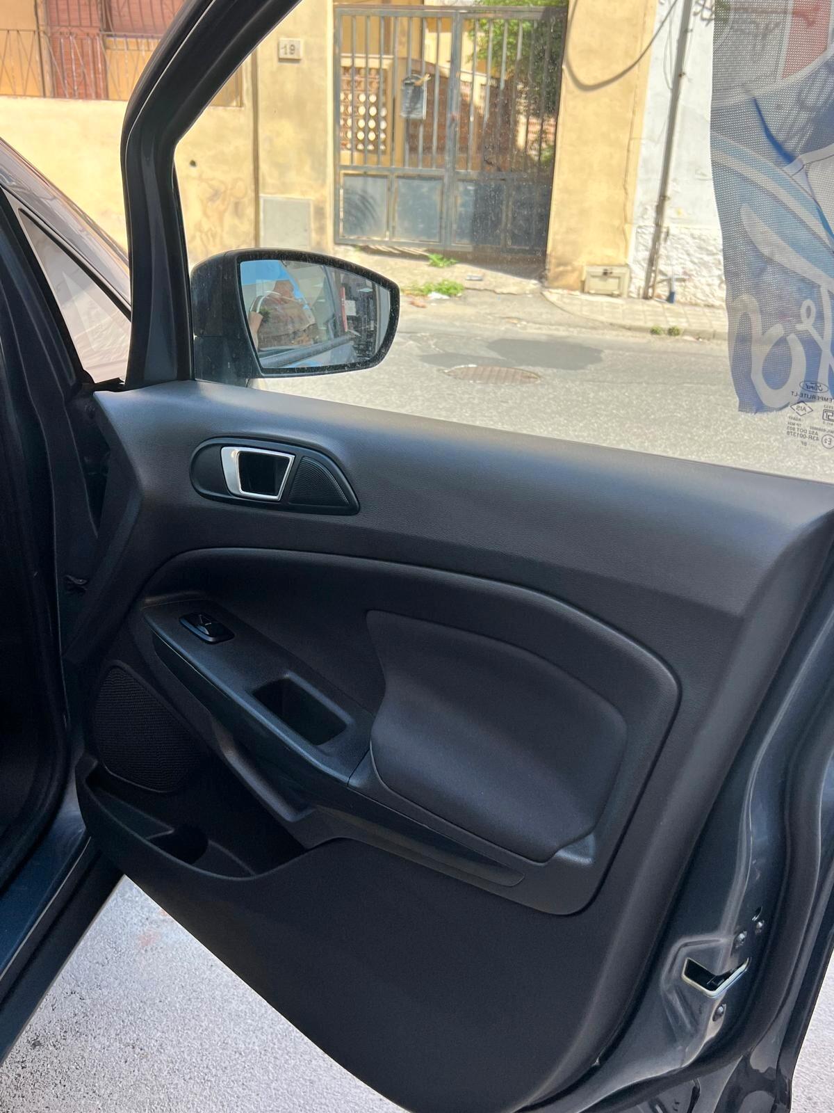 Ford EcoSport 1.5 TDCi 90 CV Business