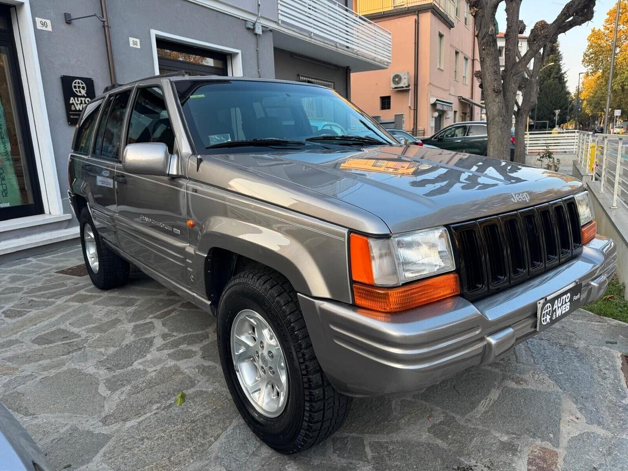 JEEP GRAND CHEROKEE 5.2 (EU) 4WD aut. QUADRA-TRAC LIMITED