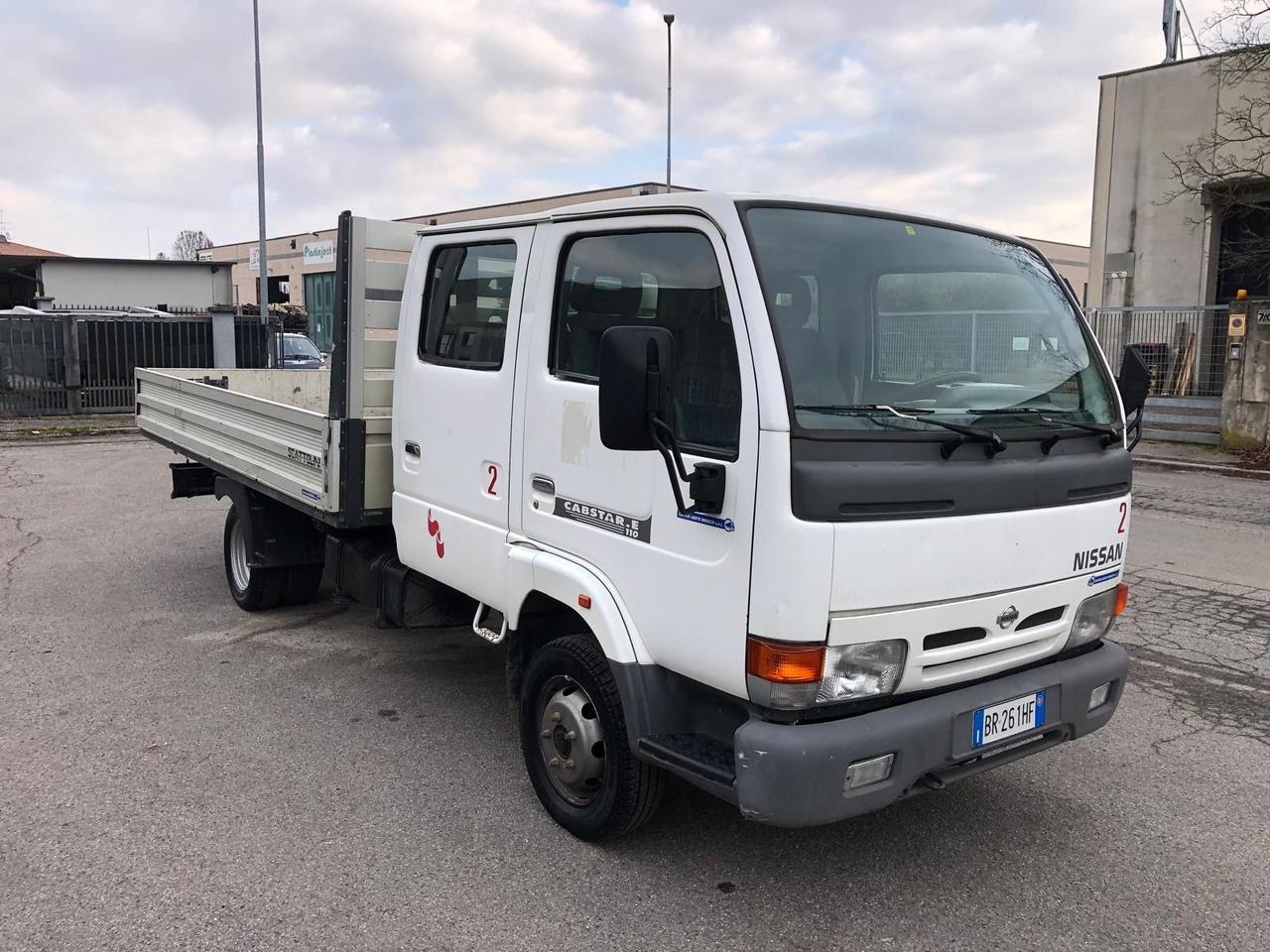 Nissan cubstar 6 posti doppia cabina