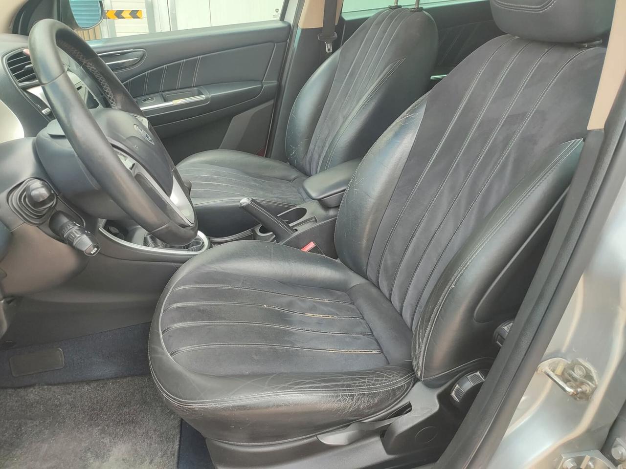 Lancia Delta 1.6 MJT Platino