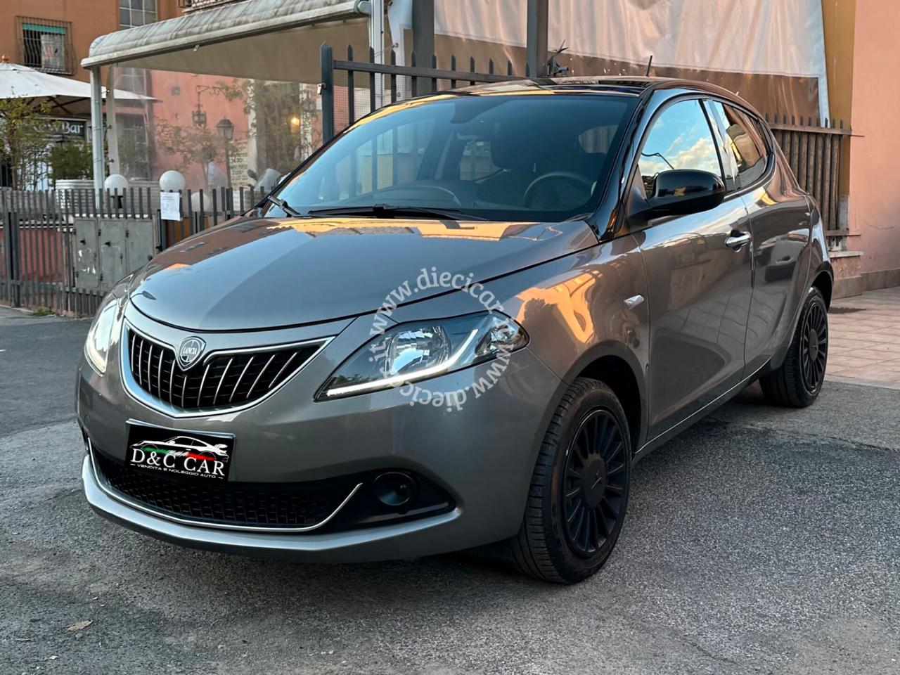 Lancia Ypsilon 1.0 FireFly 5 porte S&S Hybrid Ecochic Gold