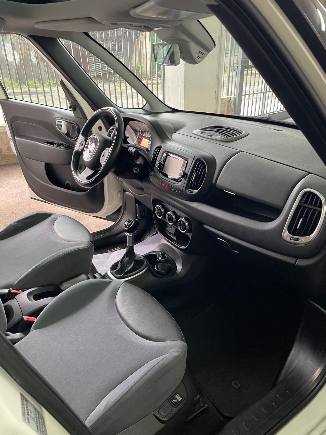 Fiat 500L 1.6 Multijet 105 CV Lounge tetto nav sensori ecc dal nord