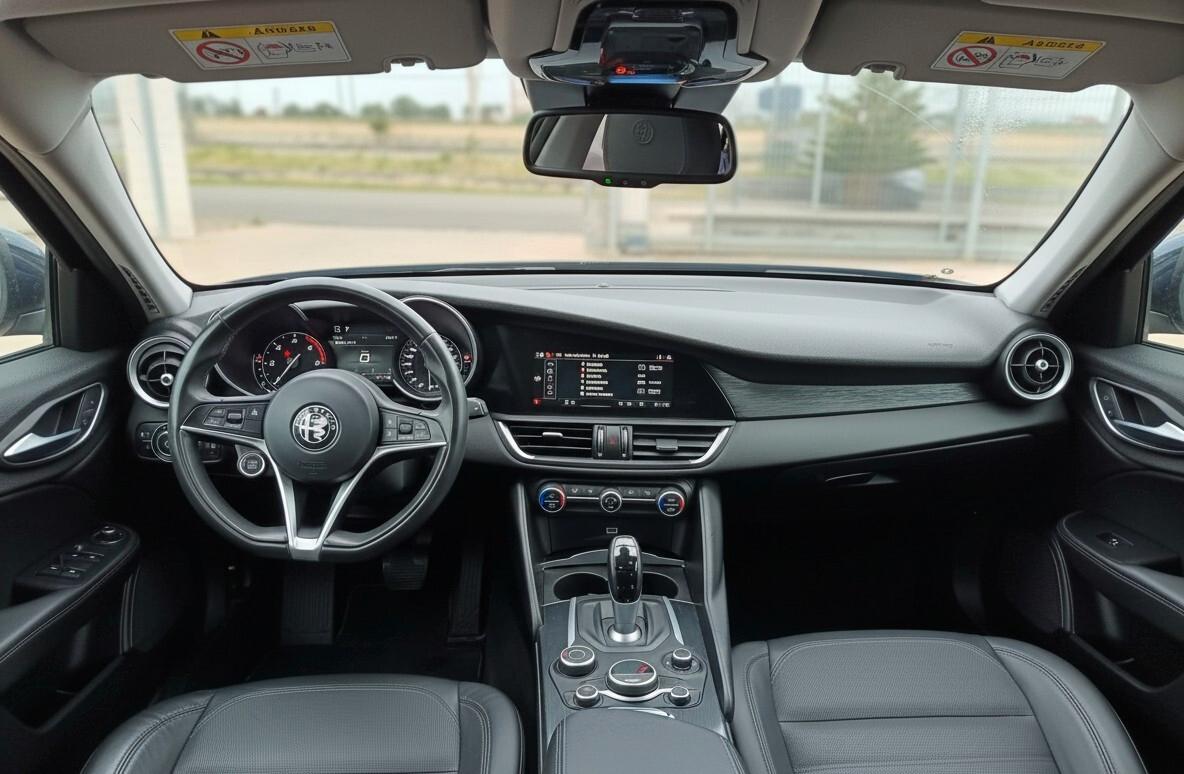 Alfa Romeo Giulia 2.2 Turbodiesel 190 CV AT8 Executive