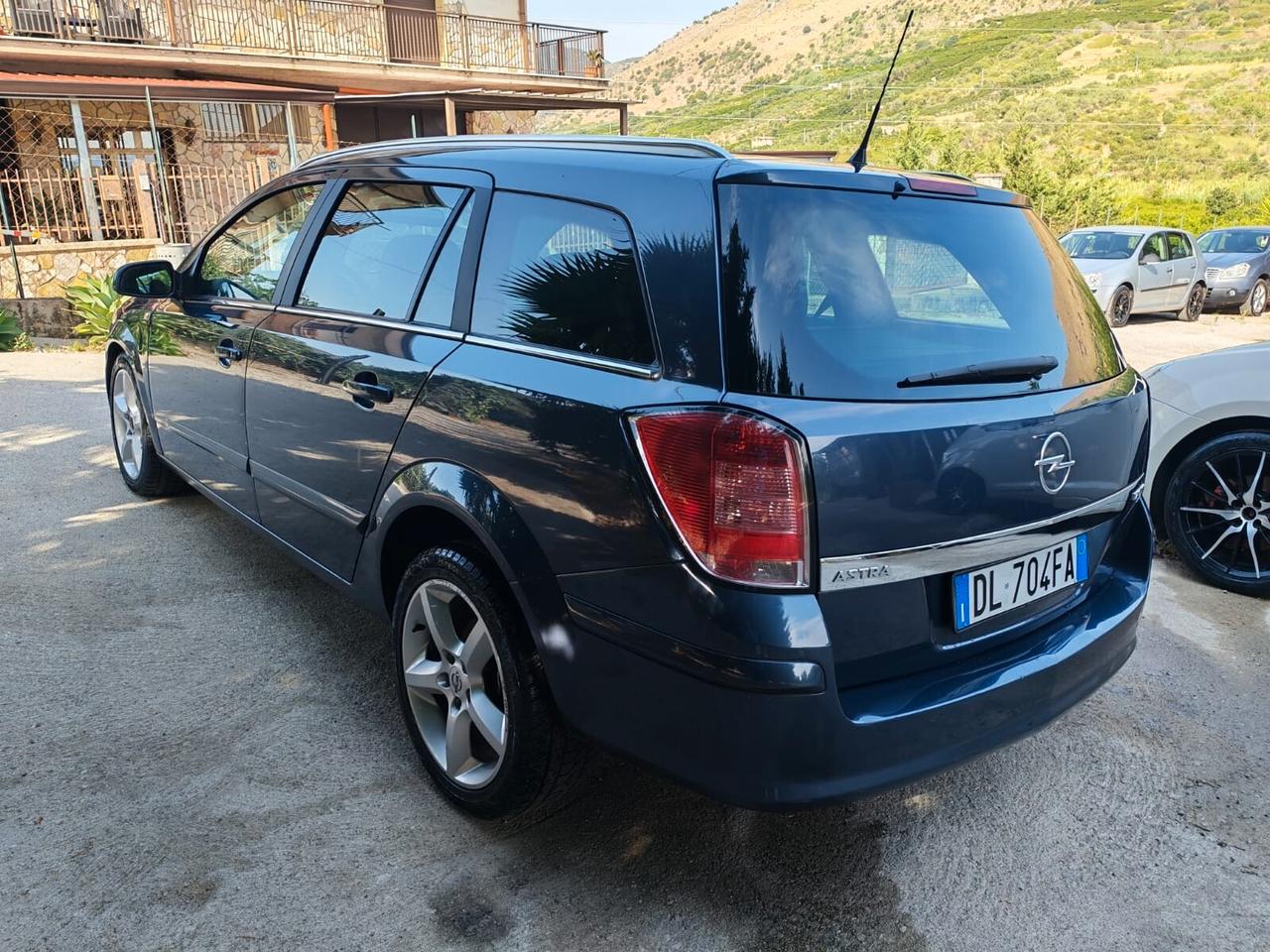 Opel Astra 1.7 CDTI 101CV Station Wagon Cosmo