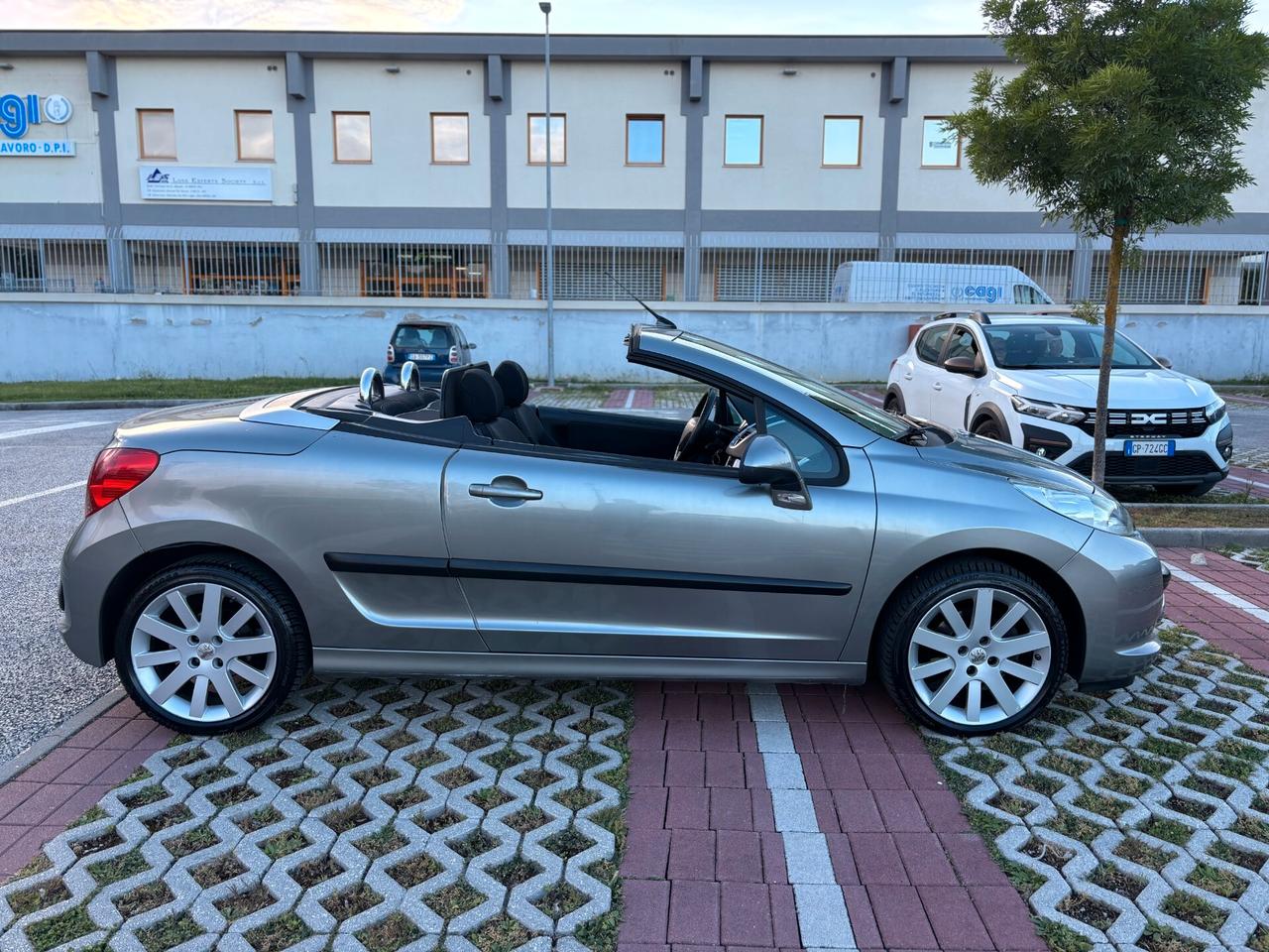 Peugeot 207 1.6 HDi 110CV CABRIO OK NEOPATENTATI