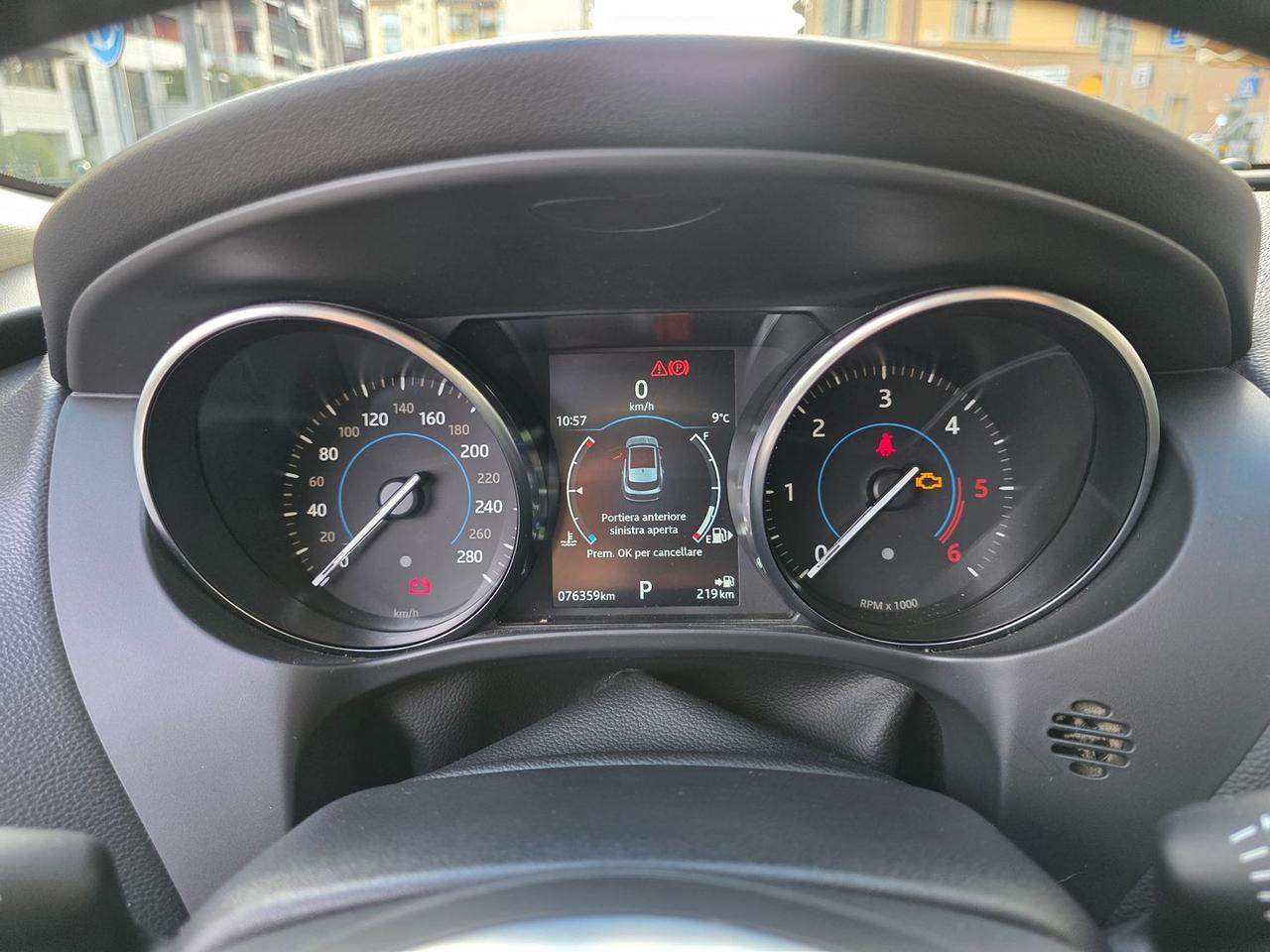 Jaguar F-Pace 2.0 20d Turbo R- #8356