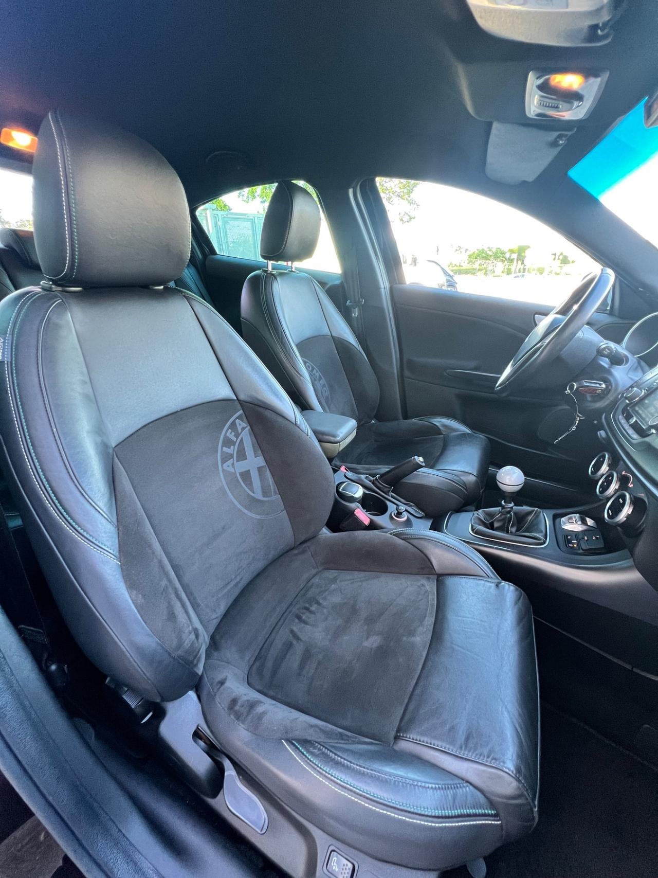 Alfa Romeo Giulietta 1.6 JTDm-2 105 CV Sportiva