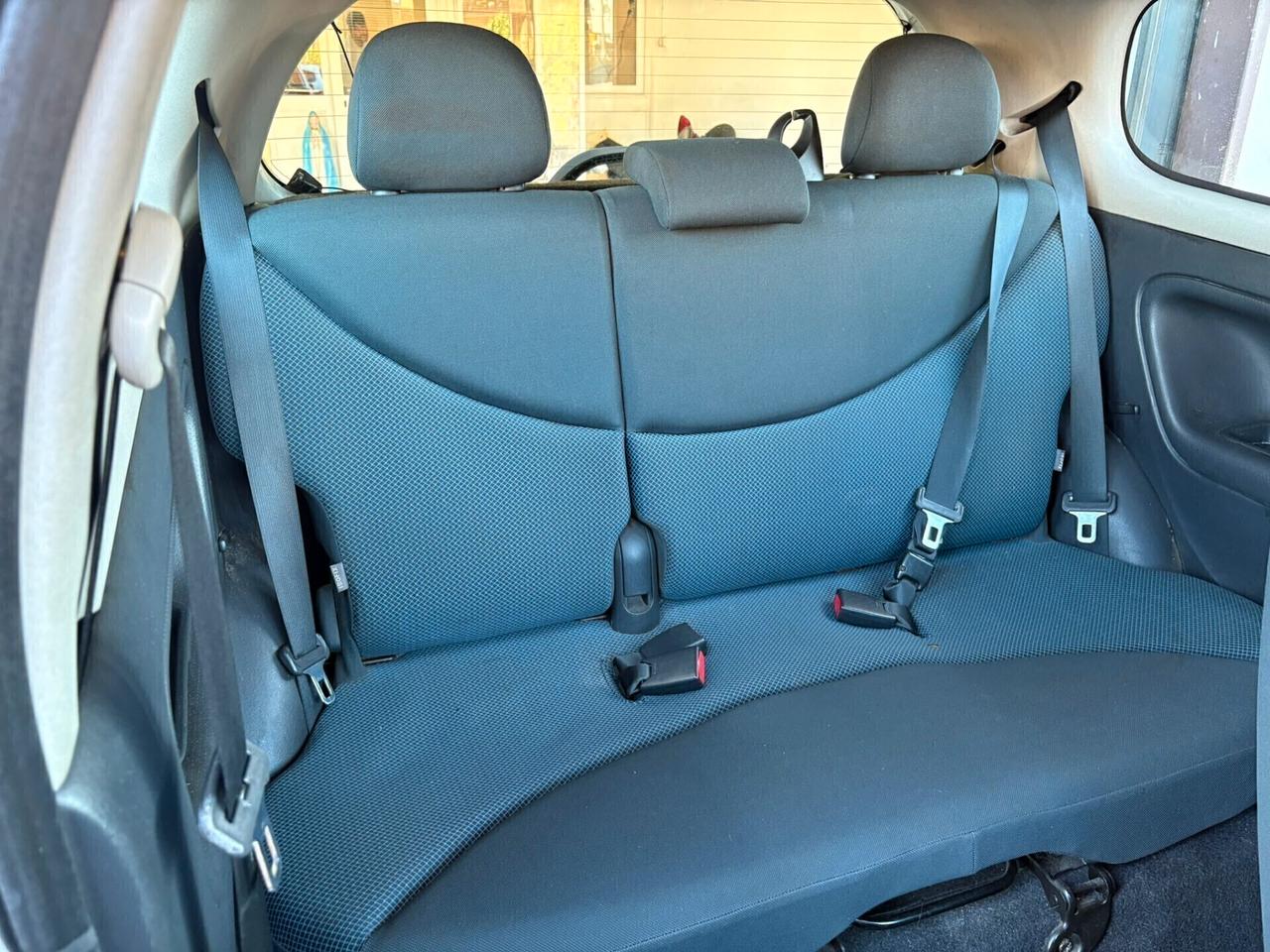 Toyota Yaris 1000 Expo