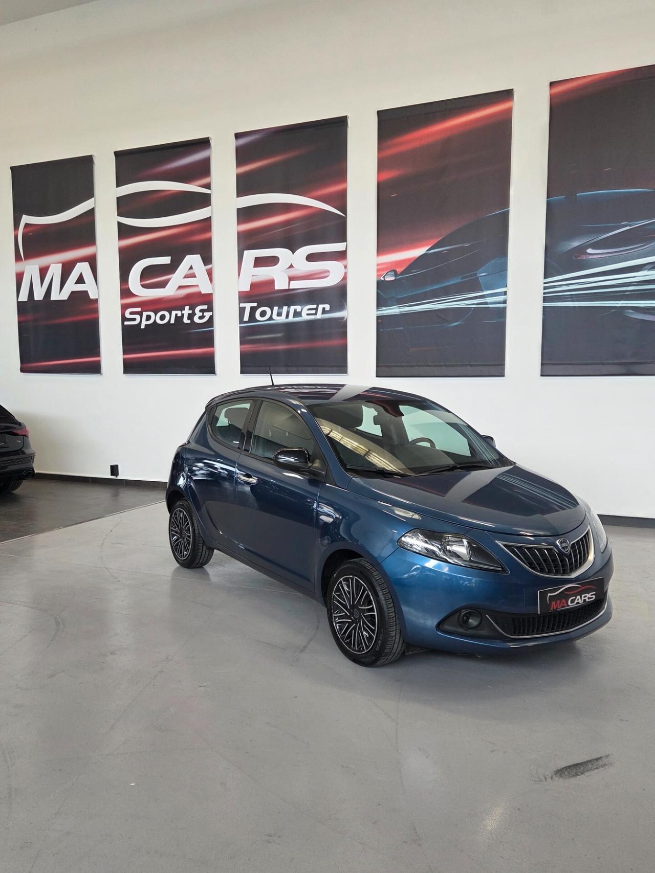 Lancia Ypsilon 1.0 FireFly 5 porte S&S Hybrid Ecochic Gold