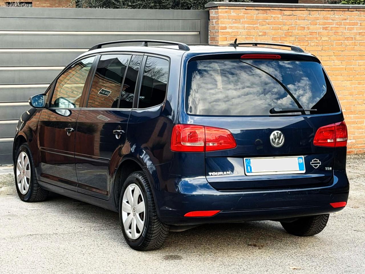 VW Touran 1.6 TDI DSG-7POSTI-U.Prop-GARANZIA-2014