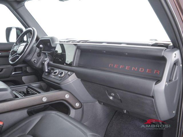 LAND ROVER Defender 130 3.0d i6 mhev X awd 300cv auto 8p.ti
