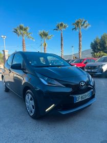 Toyota Aygo 1.0 VVT-i 69 CV 5 porte x-cite