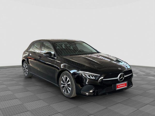 MERCEDES-BENZ A 180 A 180 d Automatic Advanced
