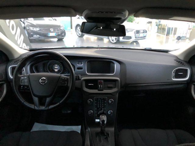 VOLVO V40 D2 Gear Business-NEOPATENTATI