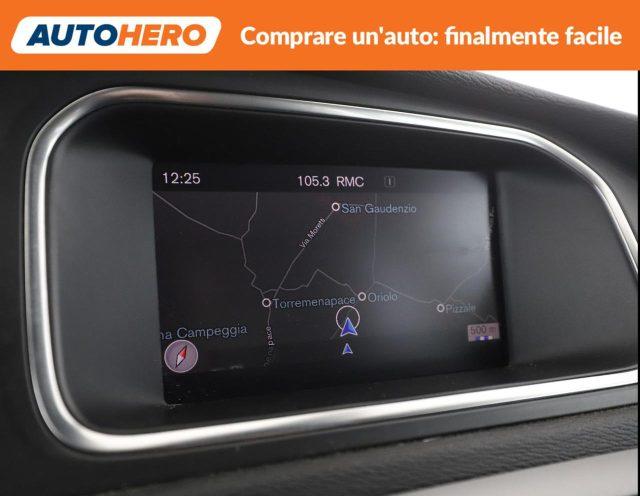 VOLVO V40 D2