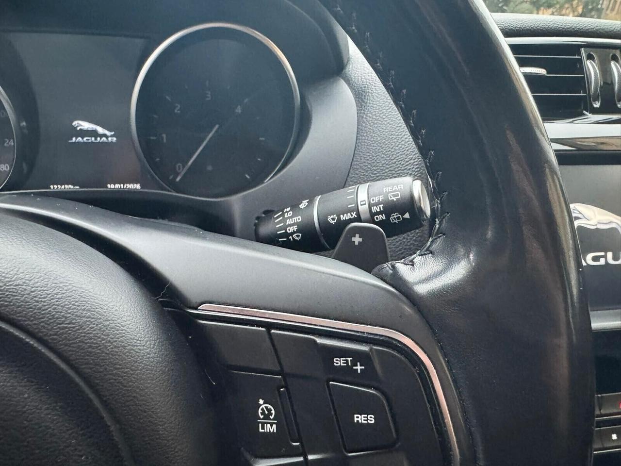 JAGUAR F-PACE 2.0 D 180cv AWD AUT. 02/2018