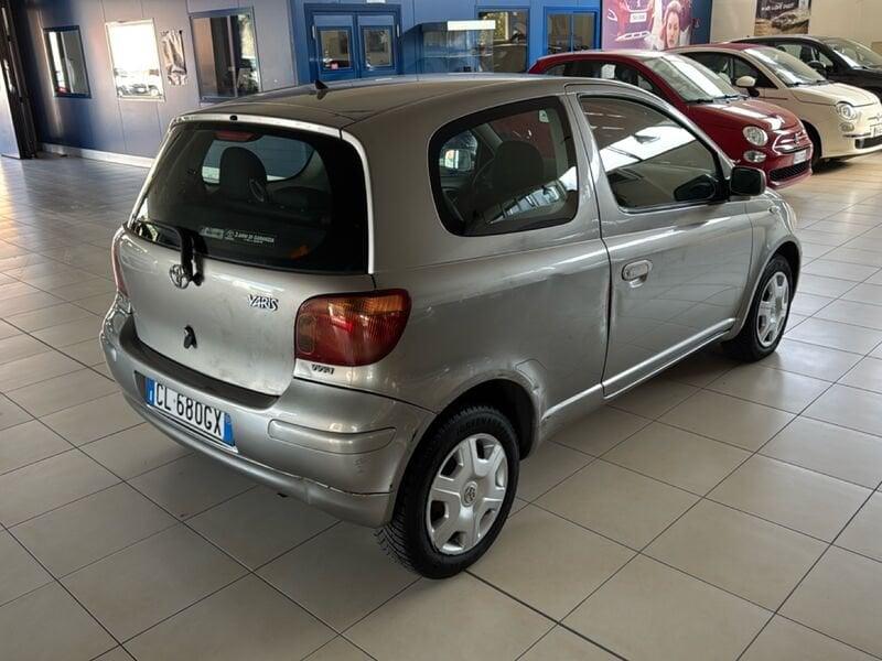 Toyota Yaris Yaris 3p 1.0 Sol Frizione Nuova