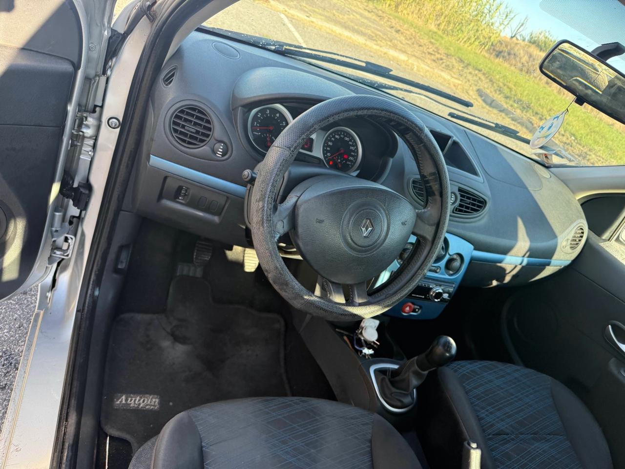 Renault Clio benzina 120000 km neopatentati euro 4