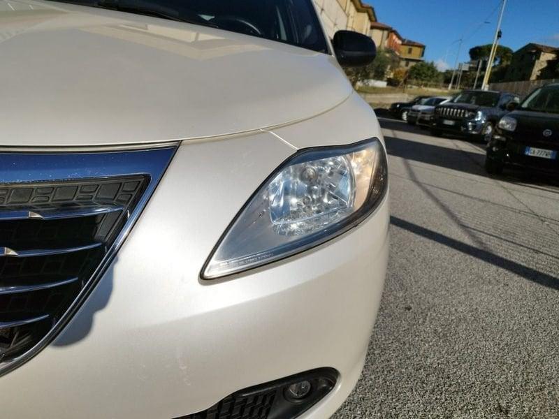 Lancia Ypsilon Ypsilon 1.2 69 CV 5 porte S&S Silver