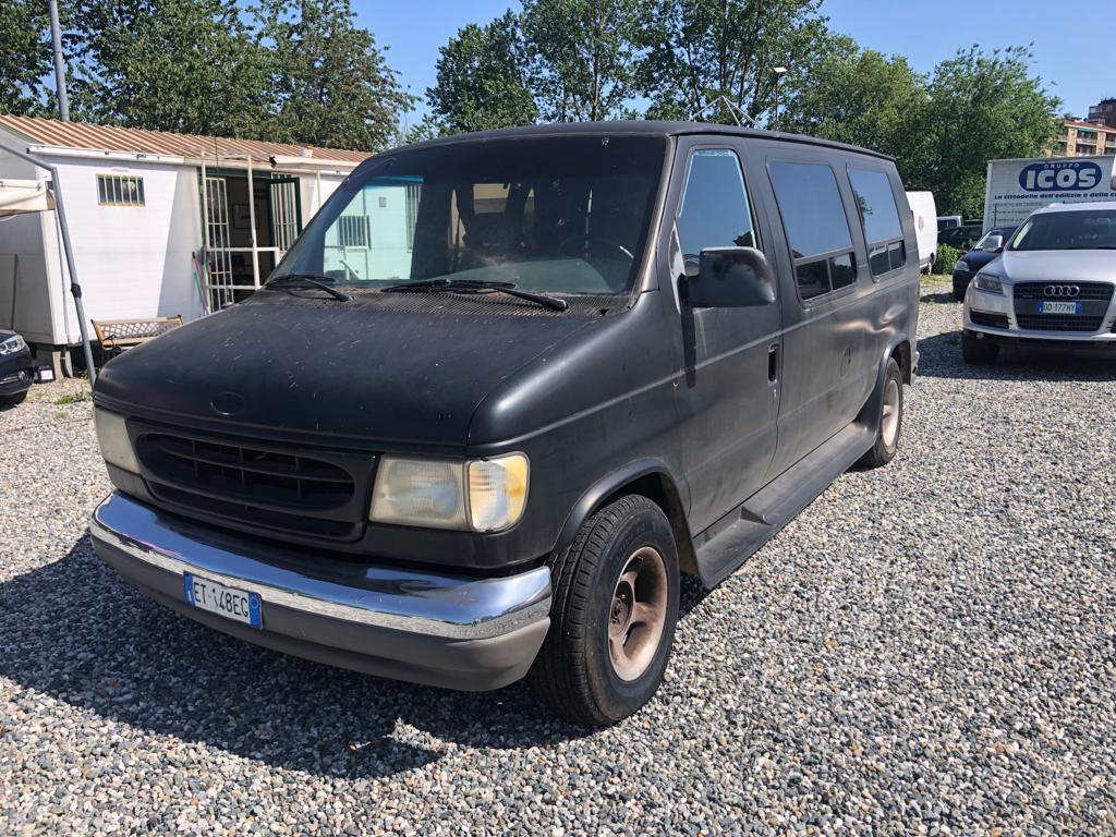 Ford Econoline FORD ECONOLINE 5800 8 POSTI AUTOVETTURA