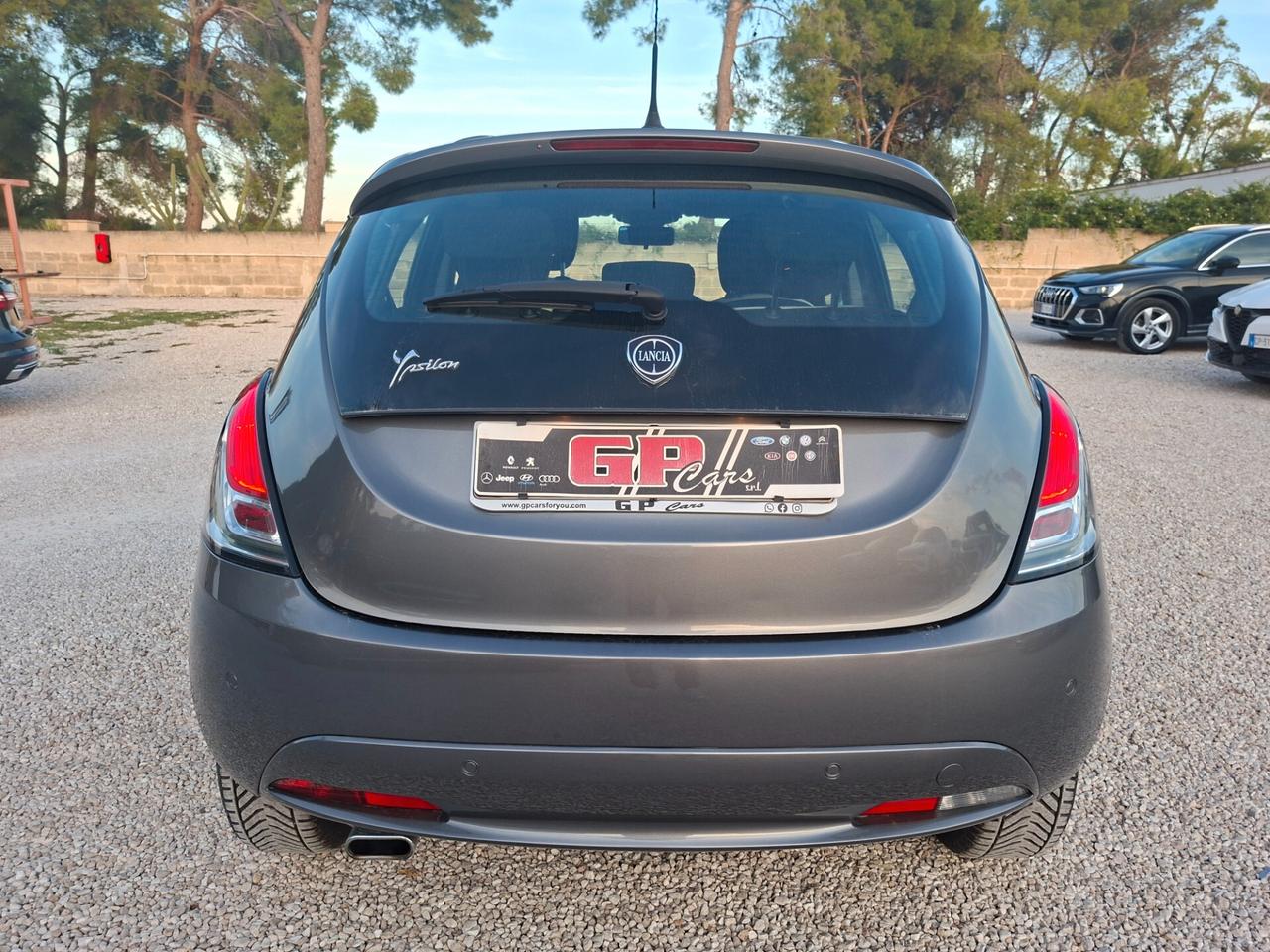 Ypsilon 1.3 MJT 95 CV 5p Cerchi*Clima