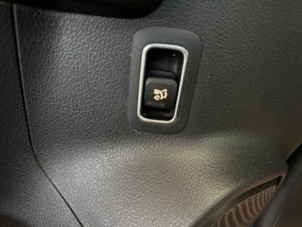 Mercedes-Benz B 180 d Automatic Sport Plus Night Pack Cockpit Full