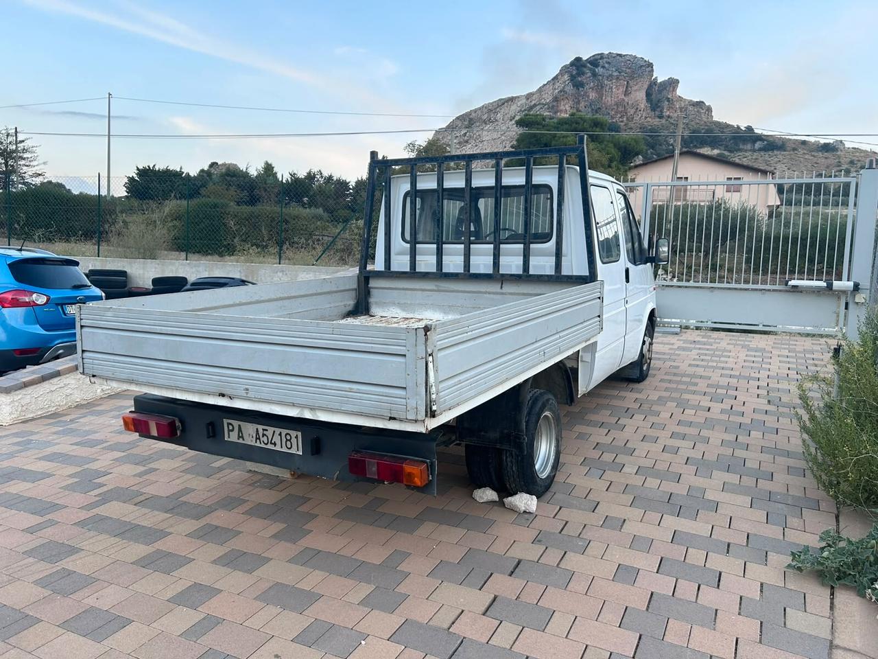 Ford Transit CASSONATO