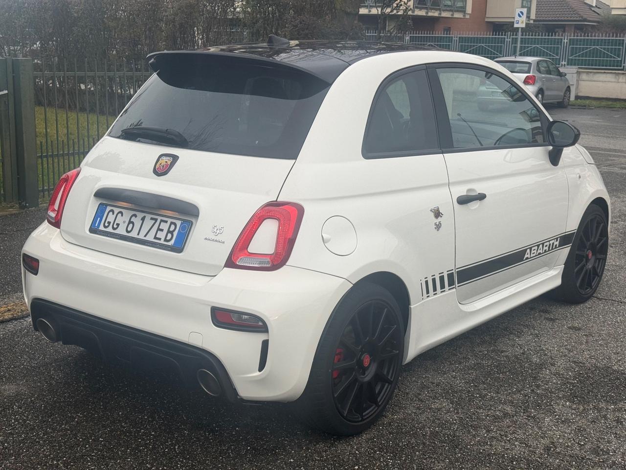 Abarth 595 1.4 Turbo T-Jet 180 CV Esseesse