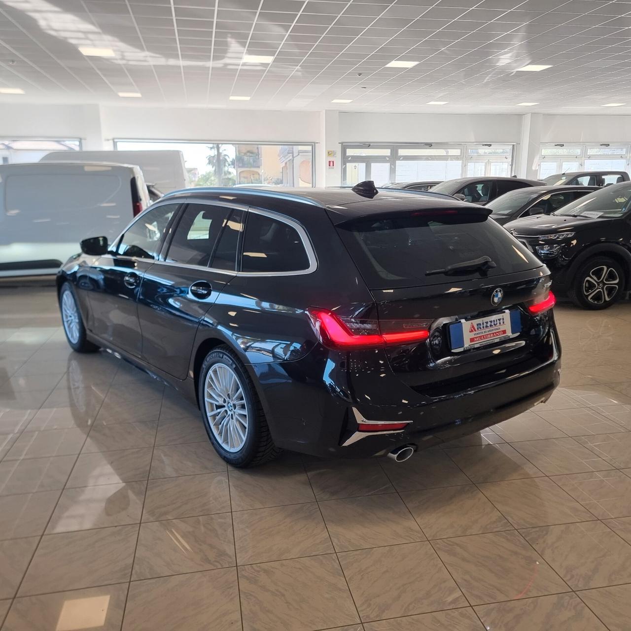 Bmw 318d 48V Touring Luxury - Pelle - Navy
